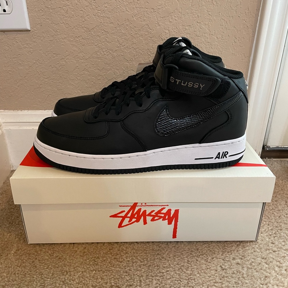 Stüssy Nike Air Force 1 Mid Black 11.5